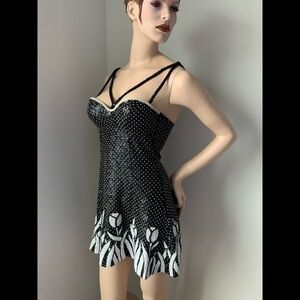 Attitudes Women's Beaded/Sequin Dress Size:M